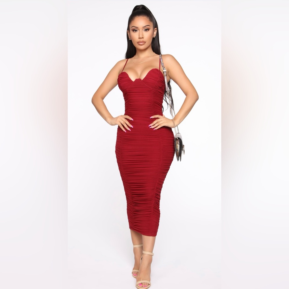 Burgundy Midi Dress 👗